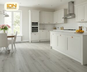 Laminate flooring in Canoga Park